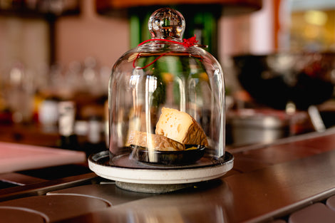 Kaasbar | Amsterdam | Kaas | Cheese | Cheesebar | Utrecht | Cheesy | Datenight | Date | Drinks | Winebar | Bar | Restaurant | Cocktails | Kaasfondue | Cheesefondue | Fondue | Truffle |